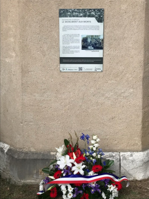 Aressy, Stèle commémorative du monument aux morts